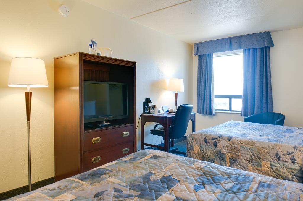 Travelodge Calgary Macleod Trail חדר תמונה