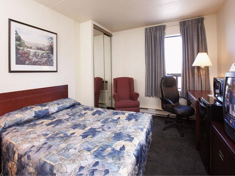 Travelodge Calgary Macleod Trail חדר תמונה